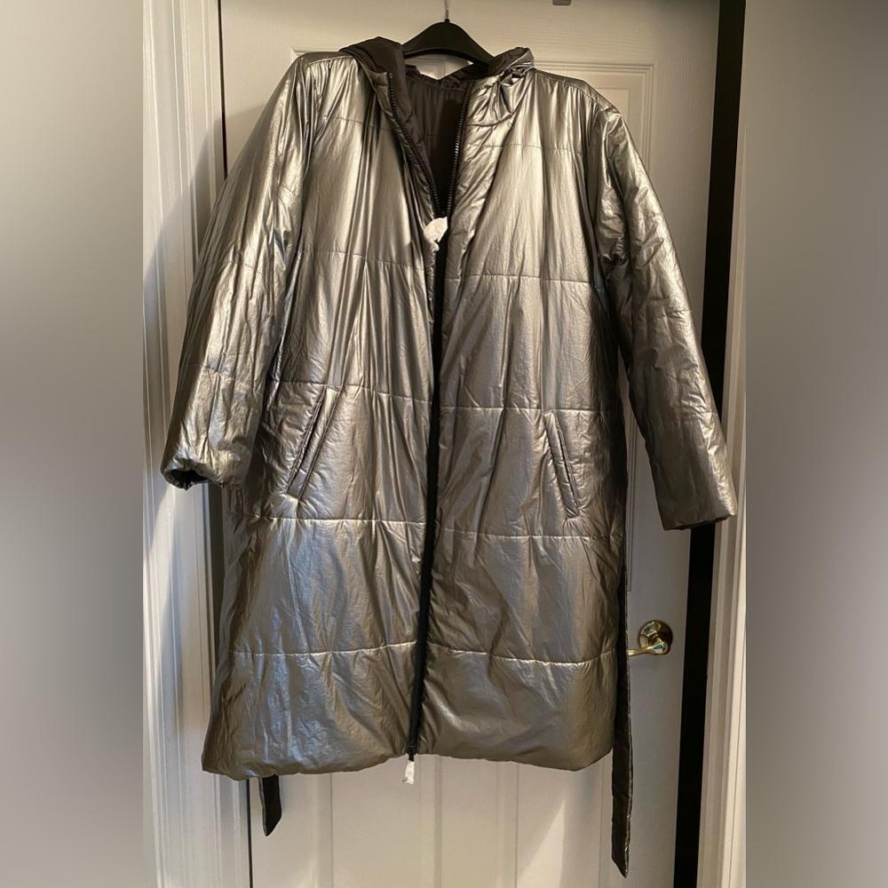 NWOT G by Giuliana Womens Reversible Metallic
Puffer Coat
